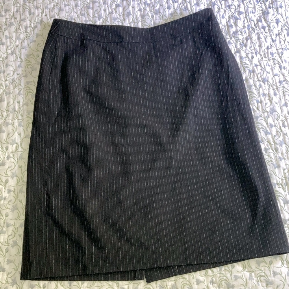 Finishing Touches 100% wool made in Canada pinstripe black skirt.